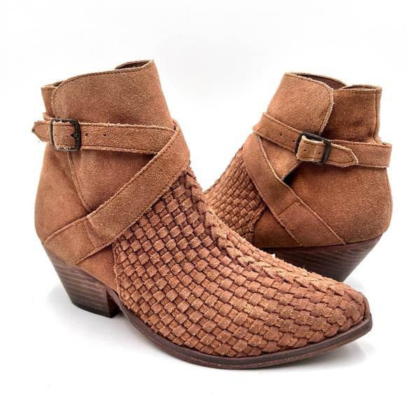 Free People Venture Ankle Boot Suede Tan Bootie Size 37 - Picture 1 of 13